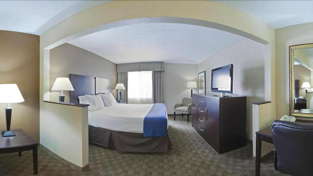 Holiday Inn Express Tuscola Экстерьер фото