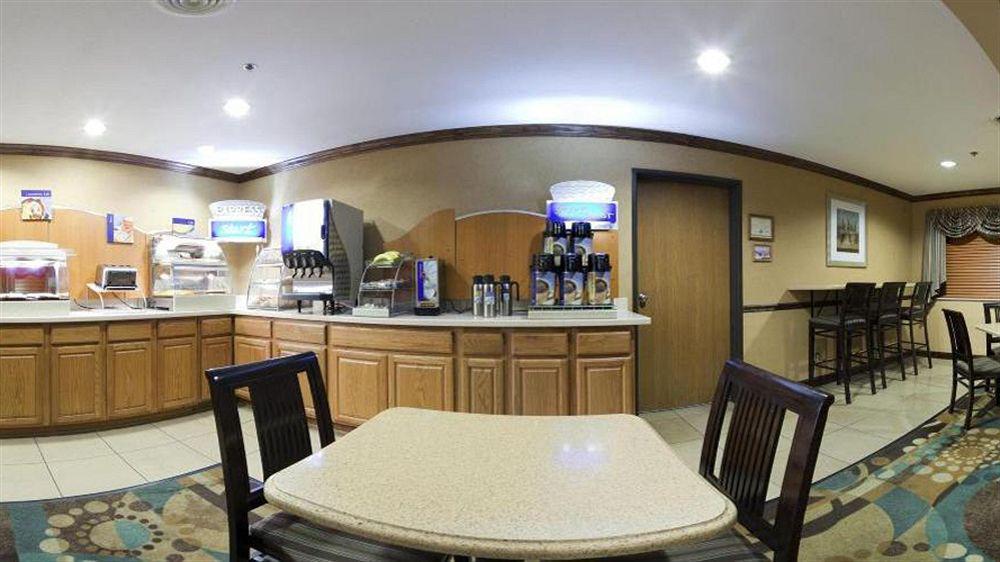 Holiday Inn Express Tuscola Экстерьер фото